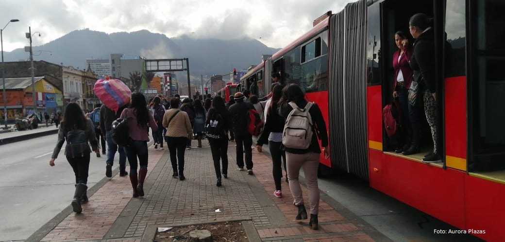 Estudiantes del Sena bloquean vías principales en Bogotá