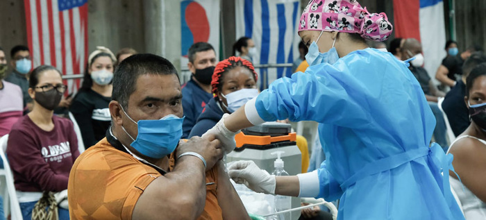 Llegó al país vacuna ‘Moderna’ contra el covid-19