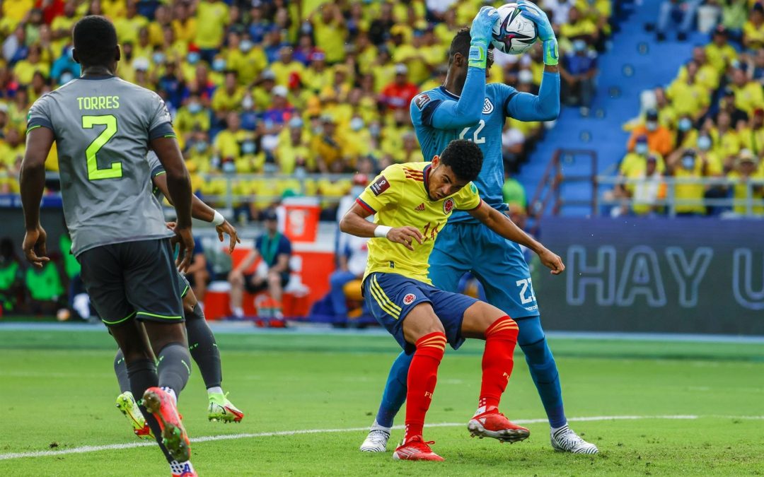 Colombia sufre de ‘empatitis’: Con polémico arbitraje del peruano Diego Haro, no pudo vencer a Ecuador