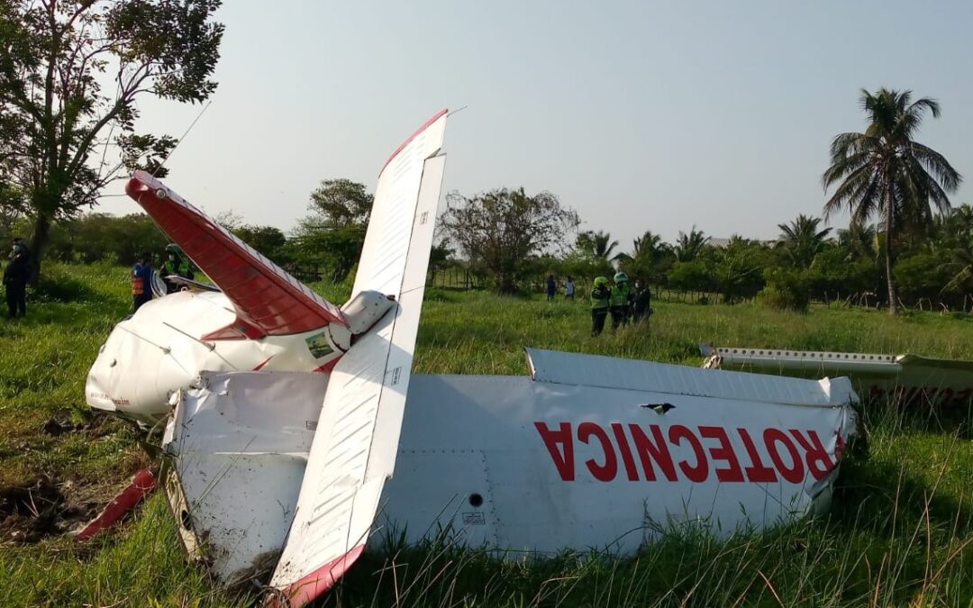 Tremendo susto: Avioneta de instrucción cayó cerca a aeropuerto Ernesto Cortissoz de Barranquilla