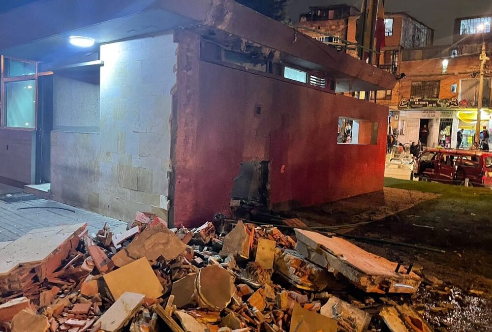 Once heridos dejó fuerte explosión en CAI de Ciudad Bolívar: se presume que sea un atentado terrorista
