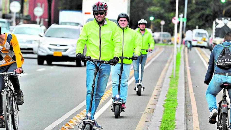 Una alternativa en medio del caos capitalino: continúa el auge de las bicicletas y patinetas eléctricas