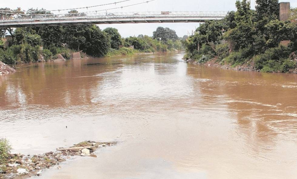 Escalofriante: madre despiadada lanzó a su hijo a las aguas del río Cauca