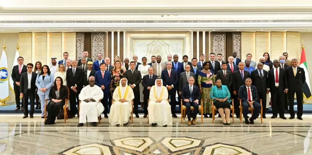 En Emiratos Árabes, representante Margarita Restrepo participó del Parlamento Internacional para la Tolerancia y la Paz