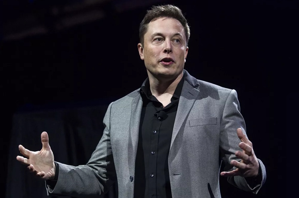 Golpe sobre la mesa: Elon Musk venderá acciones de SpaceX para financiar la compra de Twitter
