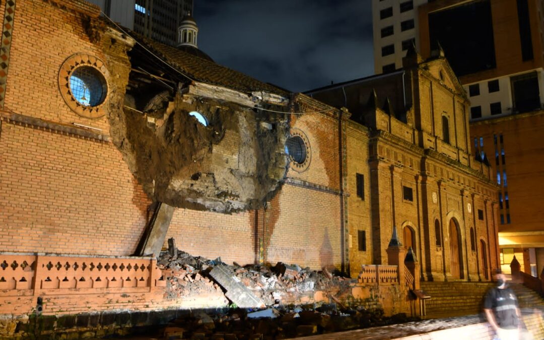 Cali: parte de la fachada de la Iglesia de San Francisco se desplomó, invierno pudo ser la causa [VIDEO]