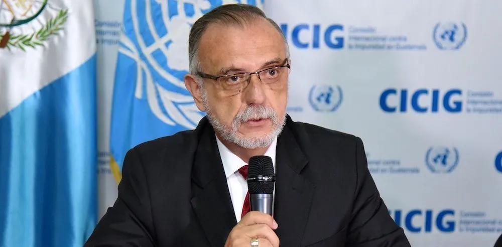 Nuevo ministro de Defensa quiere eliminar el servicio militar obligatorio: polémica en las redes sociales