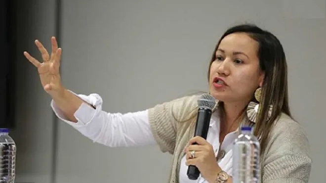 La ministra de salud Carolina Corcho aseguró que el ministerio recibió un endeudamiento de 5,5 billones de pesos