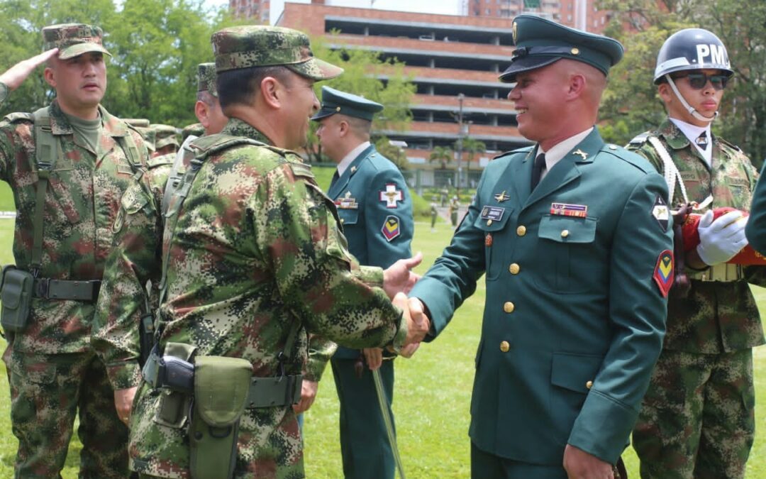 Suboficiales del Ejército ascienden en  Medellín La Cuarta Brigada, engalanó el campo de paradas General
