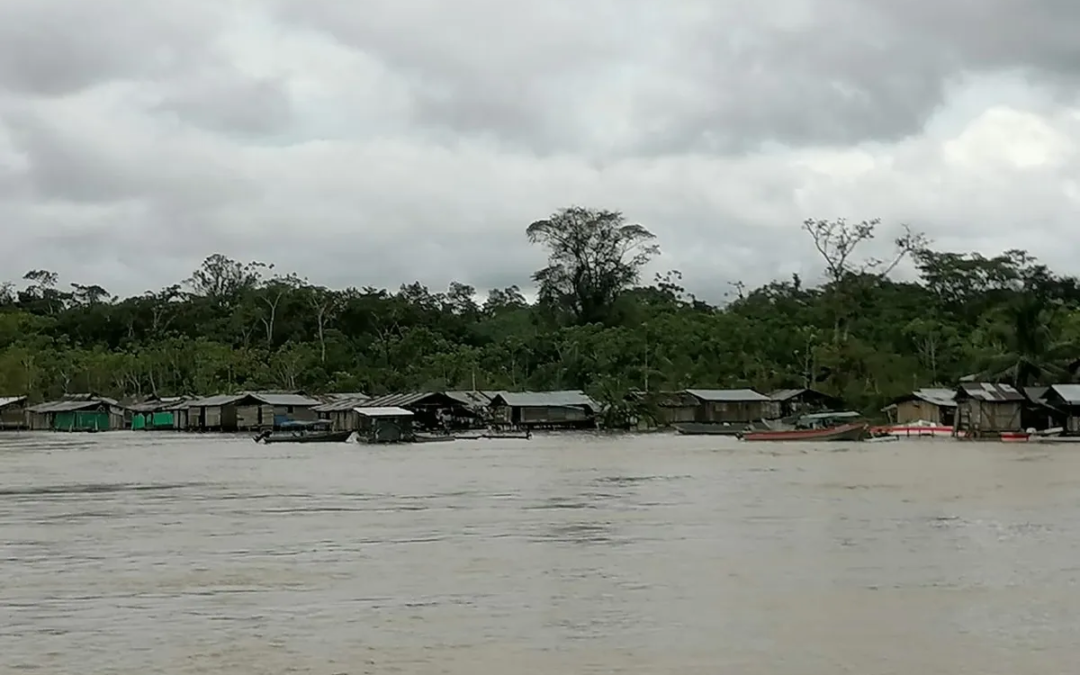 Se desbordó el río Dubaza en el municipio de alto Baudó en Chocó