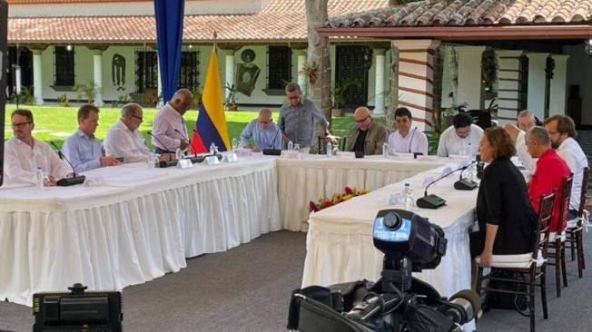 Inician negociaciones entre Gobierno Nacional y ELN en Caracas