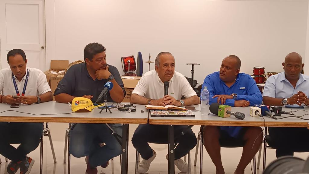 Ministro de Transporte visitó el Archipiélago de San Andrés para desarrollar estrategias que fomenten el turismo