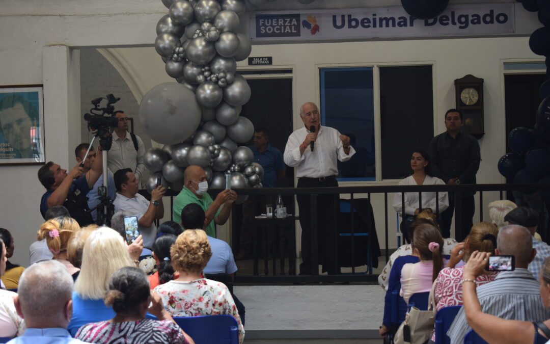 Pastrana brinda declaraciones en Cali, en la presentación de su partido político Nueva Fuerza Democrática