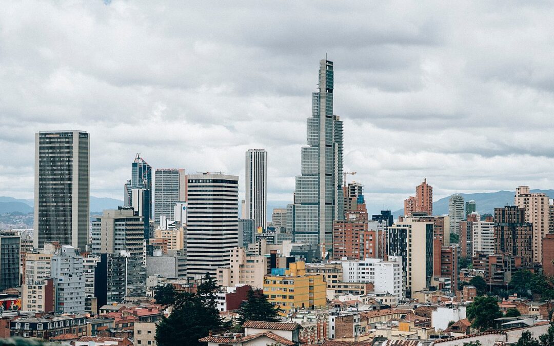 En casi 4 años, Bogotá logró disminuir la pobreza multidimensional a 3,8%