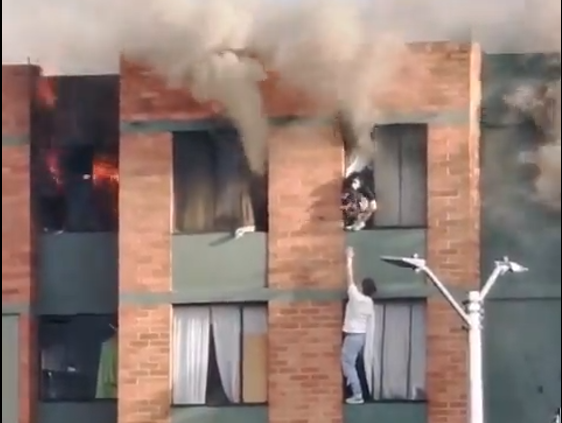Rescate incendio Bogotá