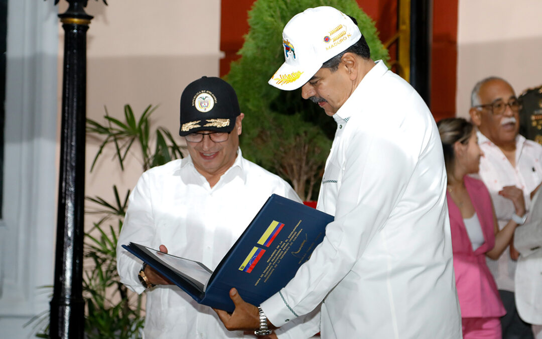 Petro y Nicolás Maduro en compromiso de Paz de ambos países