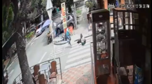 Video: Escolta le disparó a dos fleteros en sector Belén de Medellín
