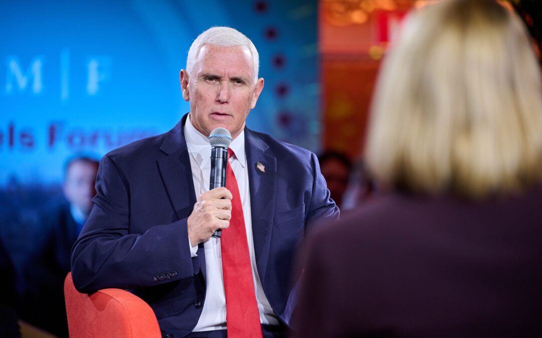 Mike Pence, exvicepresidente de los Estados Unidos, entre los conferencistas de la 58ª Convención Bancaria