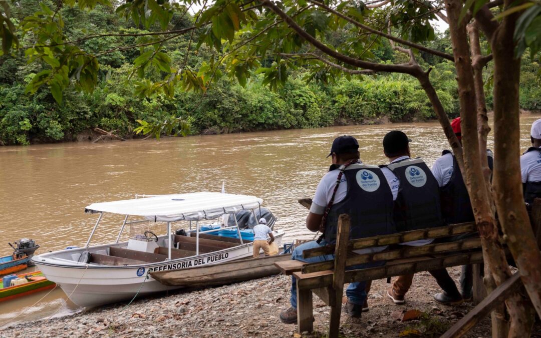 Defensoría del Pueblo llega al Rio Atrato. CHOCÓ