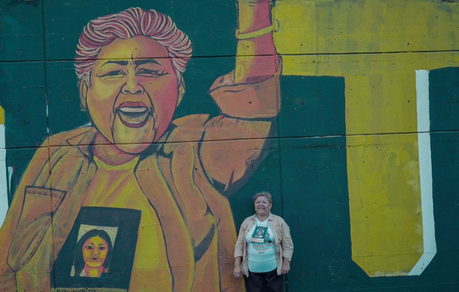 Alcaldía de Medellín borra mural en homenaje a las Buscadoras de La Escombrera