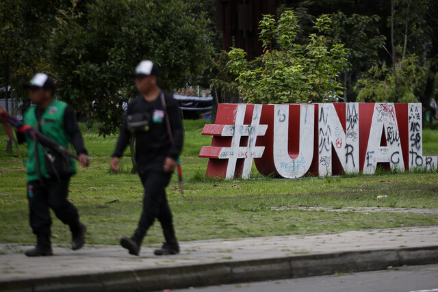 Centro Democrático denuncia contratos millonarios con indígenas