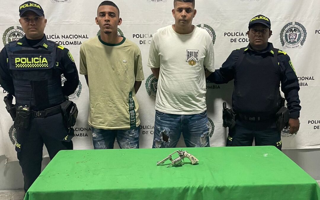 Policía frustra escape y captura a dos hombres tras homicidio